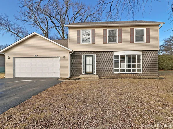 3814 Anne St, McHenry, IL 60050