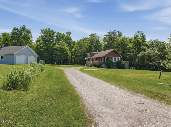 4 David Dr, Peru, MA 01235