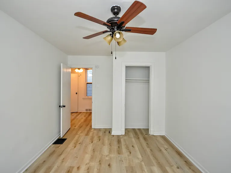 317 Reifert St — Photo 9