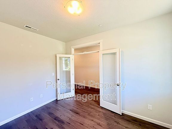 3rd image of 6766 N 89th Loop