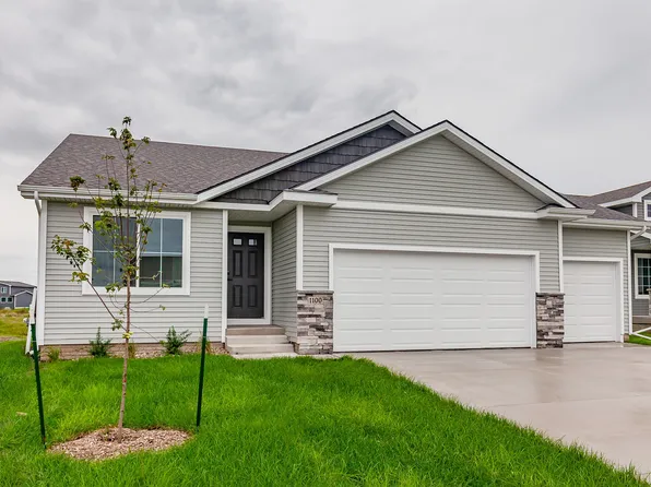 1100 Featherstone Ave NE, Bondurant, IA 50035