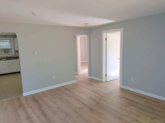 2nd image of 22 Hampson St APT 6
