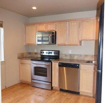 2nd image of 1945 NW Monterey Pines Dr Unit 5