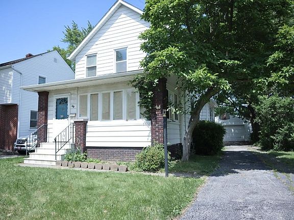 2nd image of 165 E 219th St