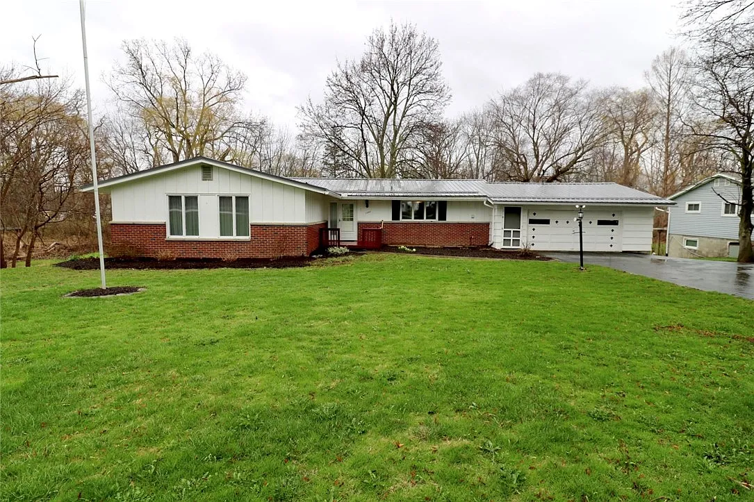 1289 West Ave photo 1