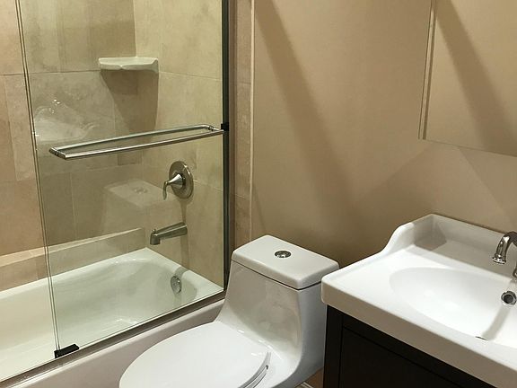 5th image of 4956 S Centinela Ave APT 13