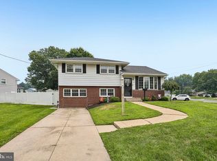 28 Cherry Ln, Woodbury, NJ 08096