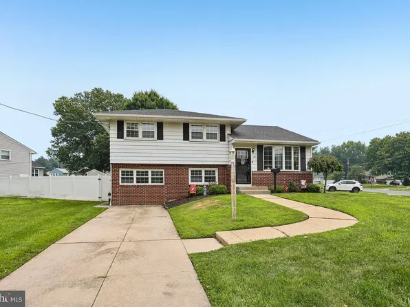 28 Cherry Ln, Woodbury, NJ 08096