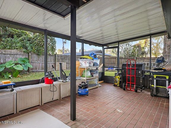 5th image of 2624 SUNNYSIDE Drive