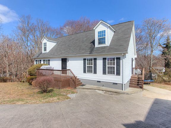 3rd image of 2301 Honey Grove Ln