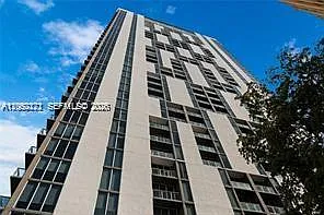 151 SE 1st St #Penthouse 11 — Photo 17