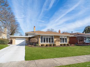 10409 S Laporte Ave, Oak Lawn, IL 60453