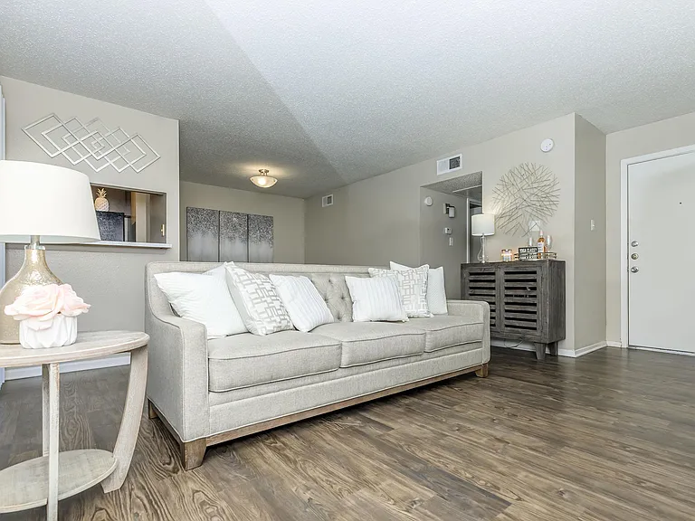 12148 Jollyville Rd — Photo 34