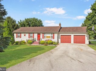 20 Crestview Dr, East Berlin, PA 17316