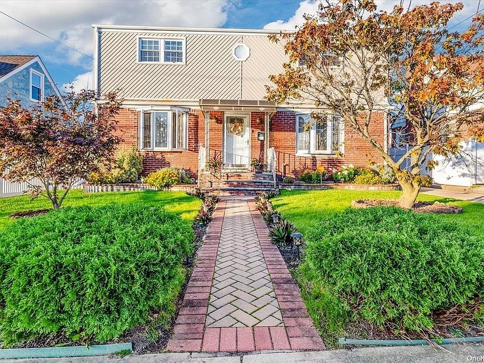 1st image of 95 Ludlam Avenue