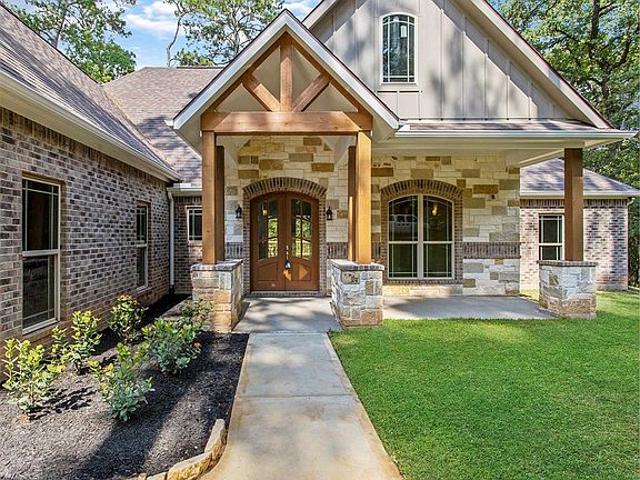 3rd image of 914 Inwood Dr