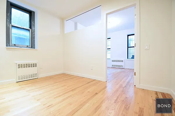 Rented by Bond New York | media 16