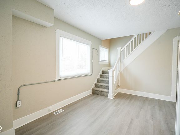 5th image of 2343 Adams St
