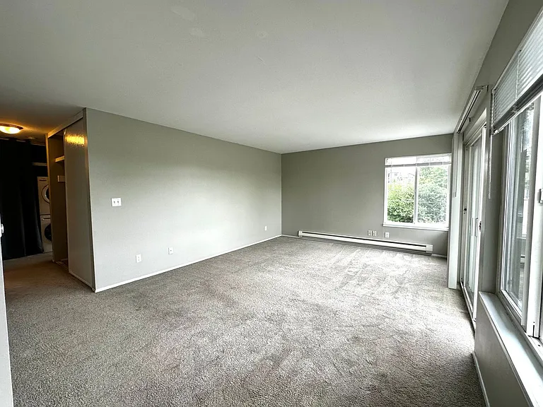 Jet Vista Apt — Photo 16
