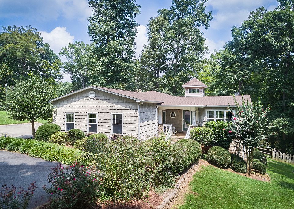 1st image of 136 Fulton Farms Ln