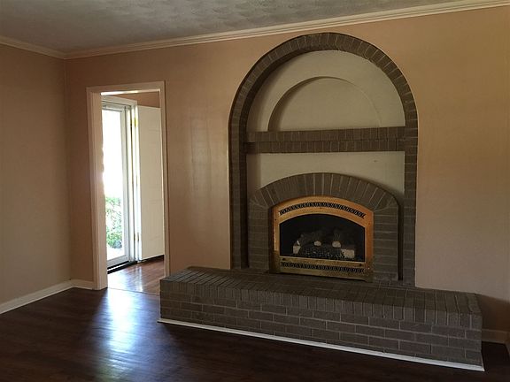 5th image of 212 Skyline Dr