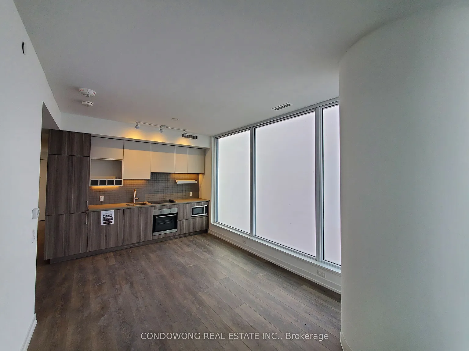 2 bed, $2,500 — Photo 2