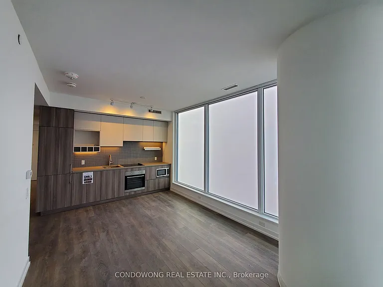 5 Buttermill Ave #2610 — Photo 2