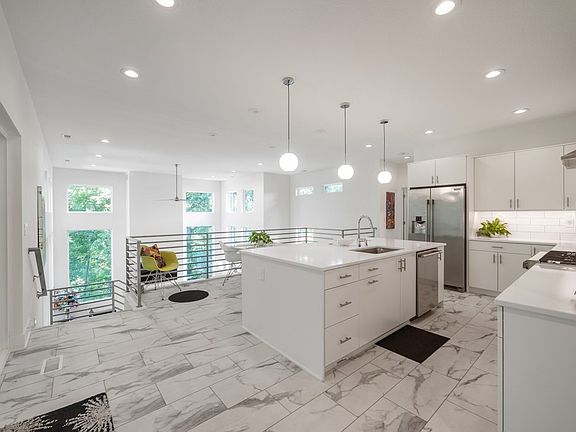 4th image of 5763 NW 72nd Pl