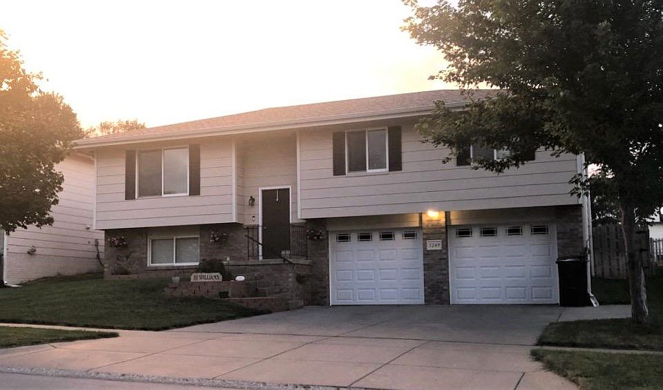 1st image of 5249 W Thatcher Ln