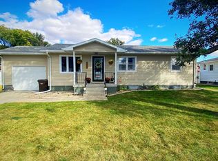 449 S 7th St, Albion, NE 68620