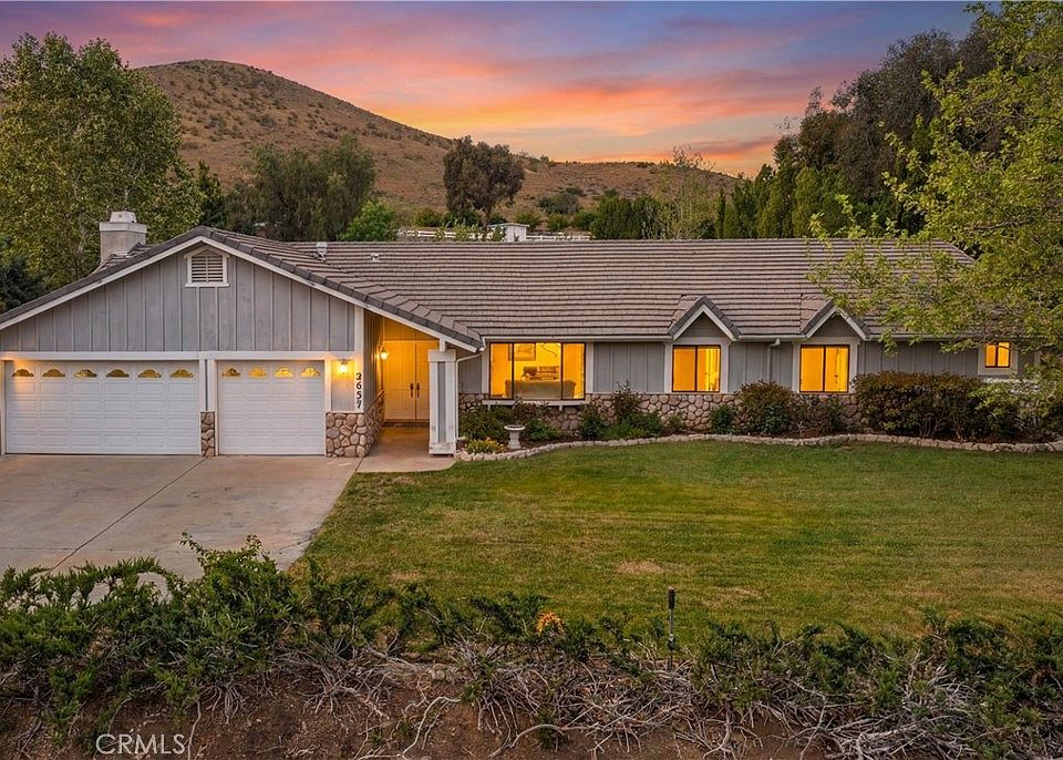 1st image of 2457 Vista Del Monte Dr