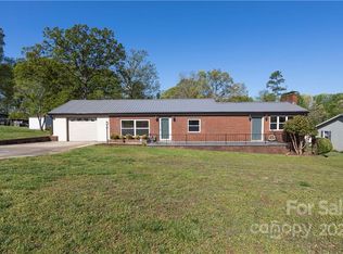 818 Reynolds Rd, Statesville, NC 28677
