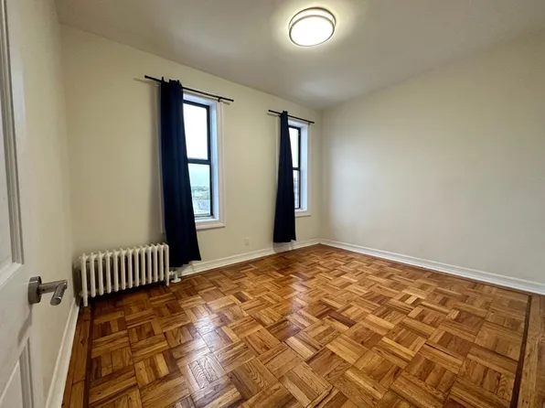 2940 Ocean Avenue image 1 of 7