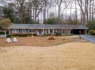 695 Starlight Dr, Atlanta, GA 30342