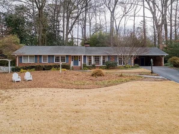 695 Starlight Dr, Atlanta, GA 30342