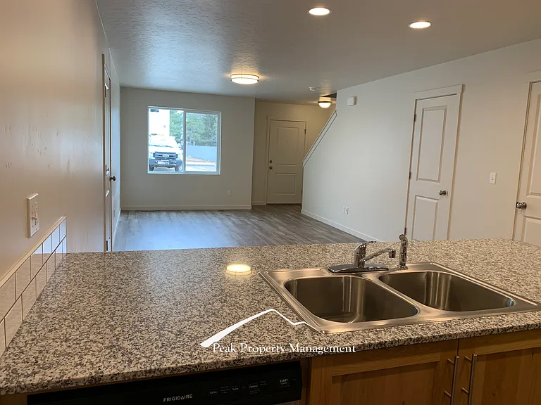 428 W Orchard Ave #1 — Photo 6