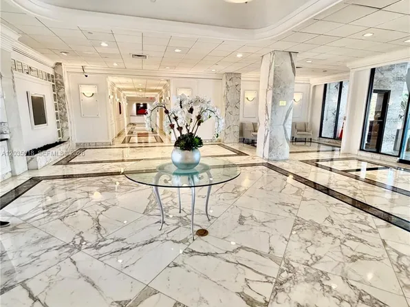 5700 Collins Ave APT 14M, Miami Beach, FL 33140