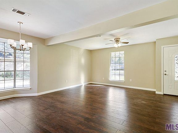 3rd image of 1539 Brookfield Dr