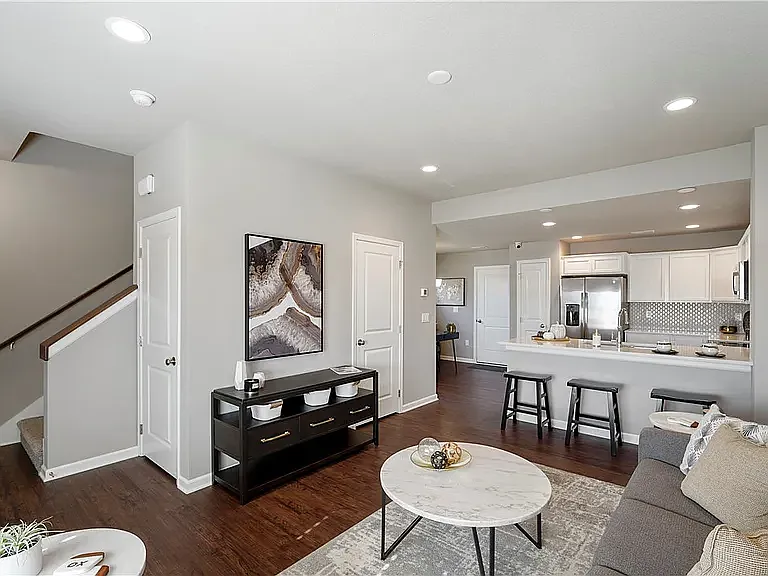 Hazeltine Pl — Photo 3