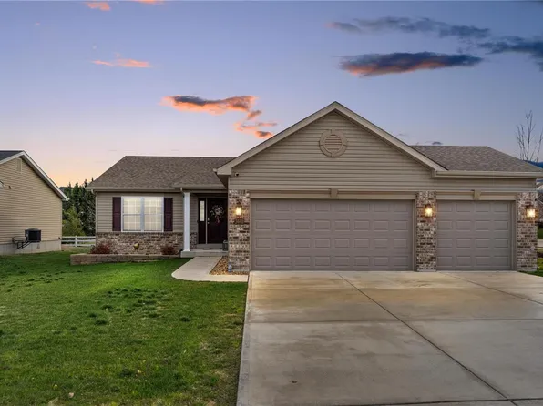 3440 Brookside Crossing Dr, Saint Charles, MO 63301