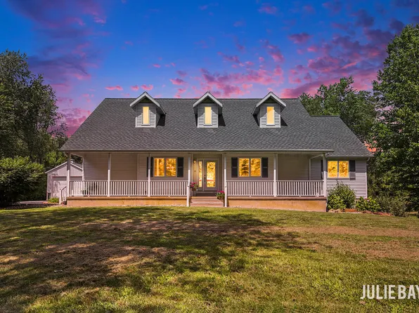 6202 Black Creek Dr, Middleville, MI 49333