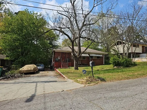 5593 Alder Dr, Forest Park, GA 30297