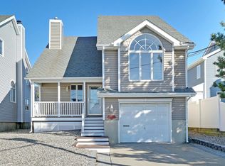530 E Main St, Manasquan, NJ 08736