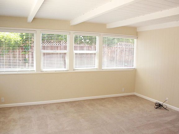 3rd image of 5297 Leigh Ave