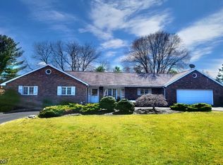 85 Old Ln, Towaco, NJ 07082