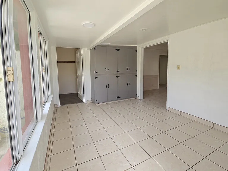 10147 La Rosa Dr — Photo 8