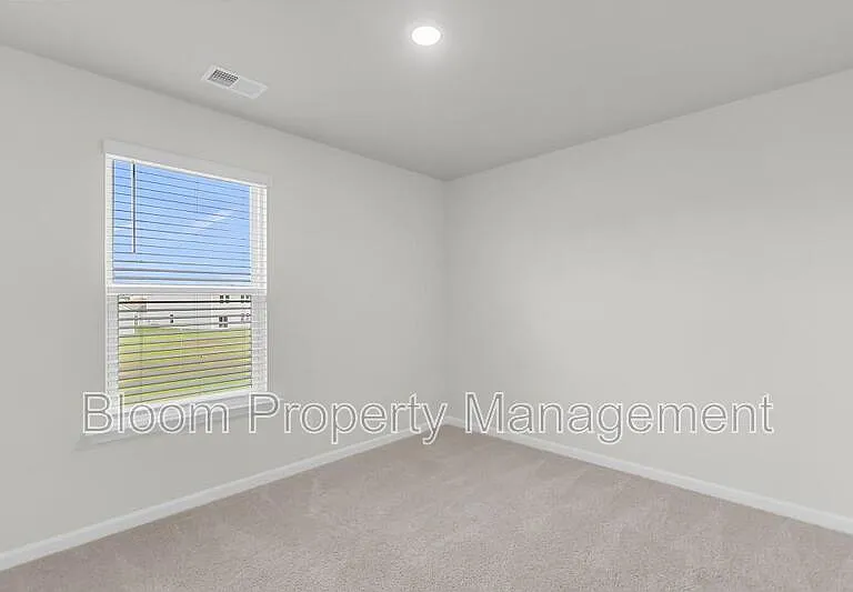 502 Lake Ridge Blvd — Photo 29