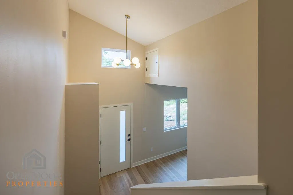 3109 S 34th St — Photo 4