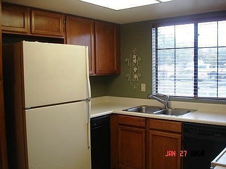 KITCHEN WITH BIG WINDOW