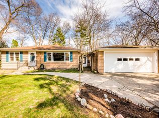 102 Higman Park Hl, Benton Harbor, MI 49022